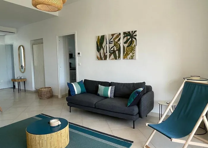 For 6 With Terrace 100 M From The Sea Apartment