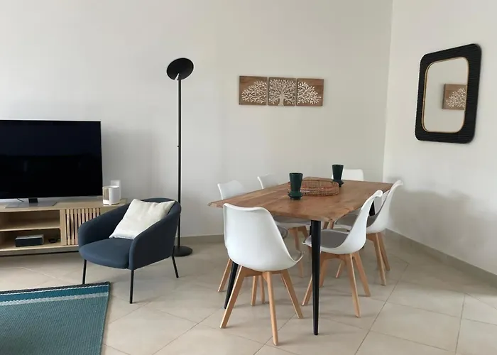 For 6 With Terrace 100 M From The Sea * Saint-Raphaël