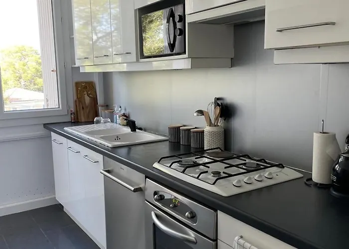 아파트 For 6 With Terrace 100 M From The Sea Saint-Raphaël